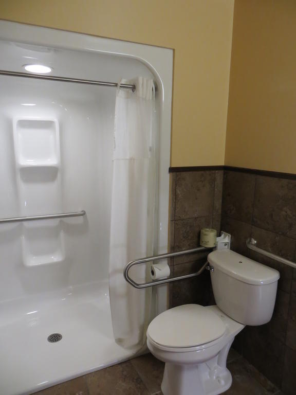 Poplar Tree Inn Stoughton Kamer foto