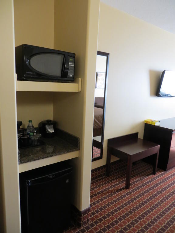 Poplar Tree Inn Stoughton Kamer foto