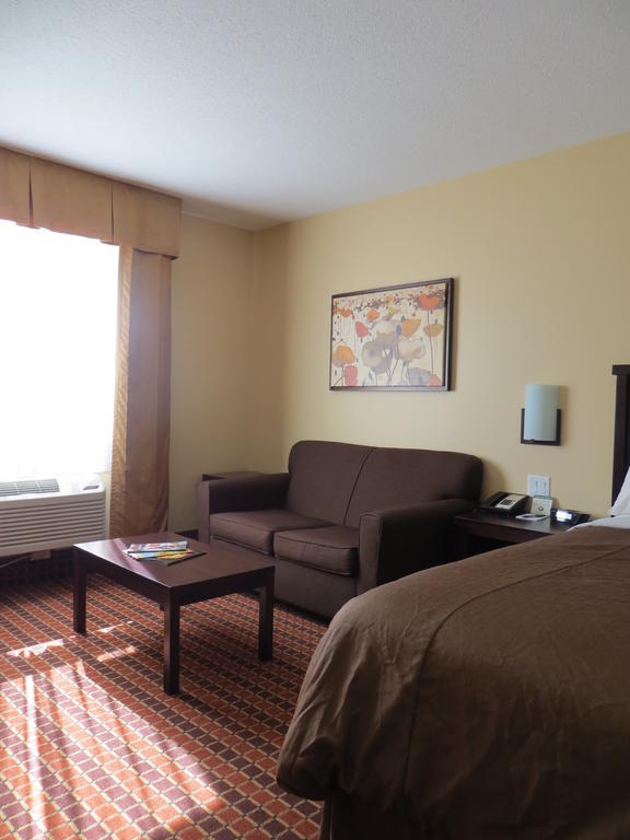 Poplar Tree Inn Stoughton Kamer foto