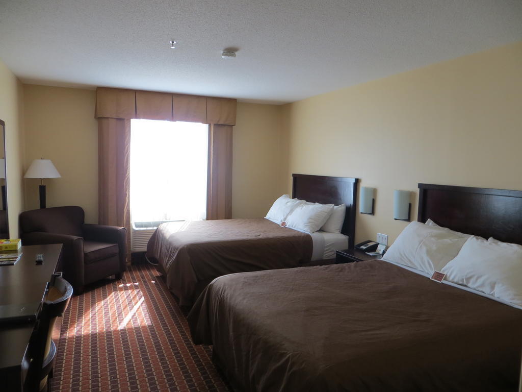 Poplar Tree Inn Stoughton Kamer foto